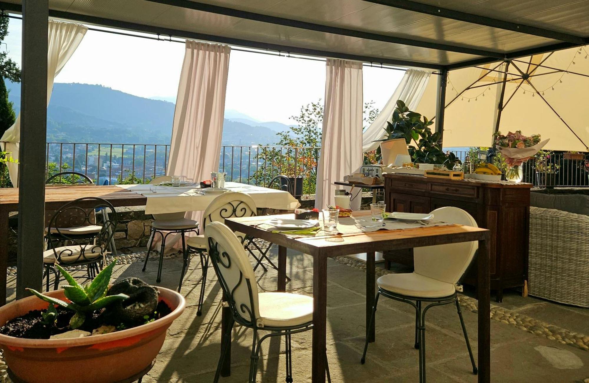 B&B Dimora Delle Donnole Bergamo Alta Eksteriør billede