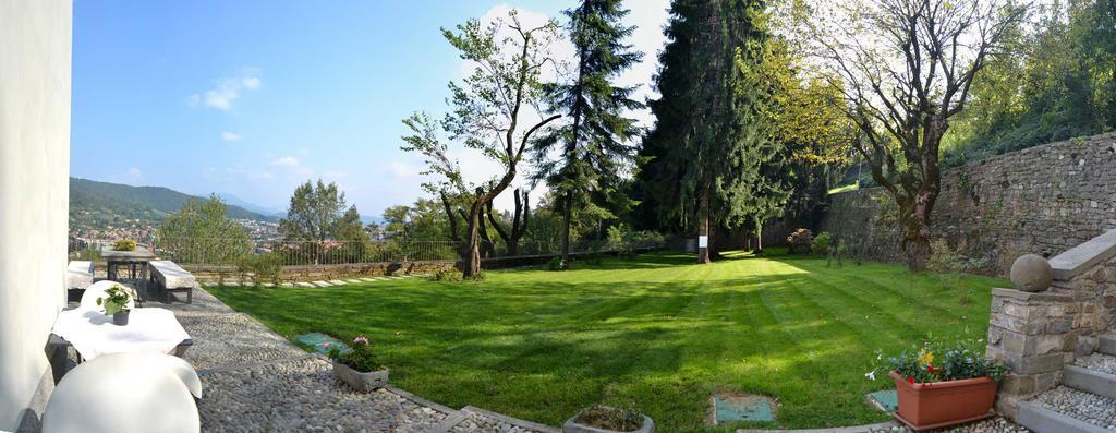 B&B Dimora Delle Donnole Bergamo Alta Eksteriør billede