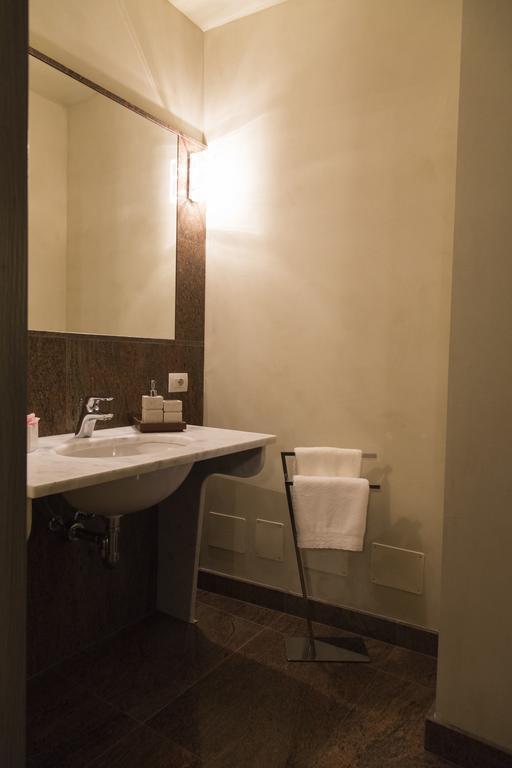 B&B Dimora Delle Donnole Bergamo Alta Værelse billede