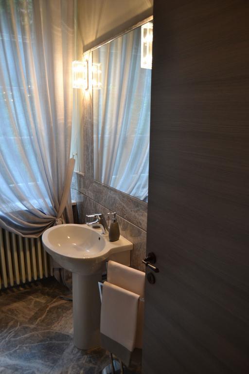 B&B Dimora Delle Donnole Bergamo Alta Værelse billede