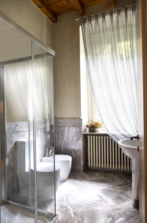 B&B Dimora Delle Donnole Bergamo Alta Værelse billede