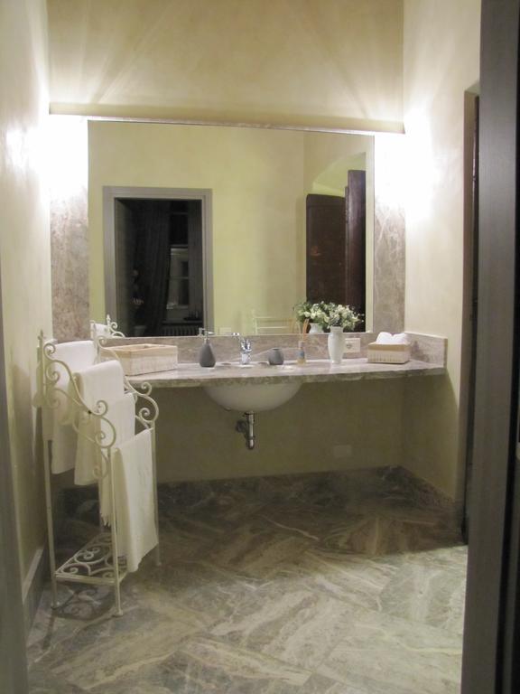 B&B Dimora Delle Donnole Bergamo Alta Eksteriør billede